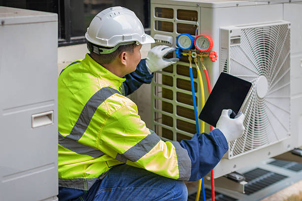Professional Hvac technician working in Seymour, TX